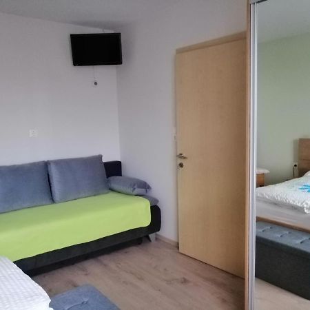 Campingblick-Gaestehaus-Ferienwohnungen Podersdorf am See Extérieur photo