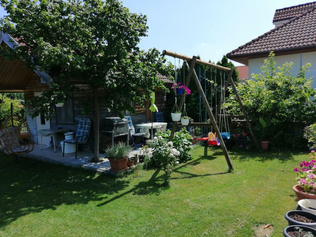 Campingblick-Gaestehaus-Ferienwohnungen Podersdorf am See Extérieur photo